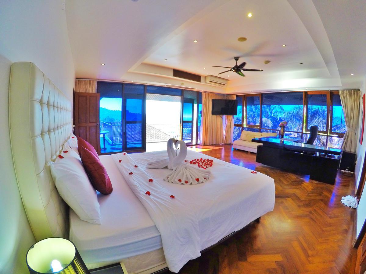 Happy Holidays Luxury Pool Pousada *
