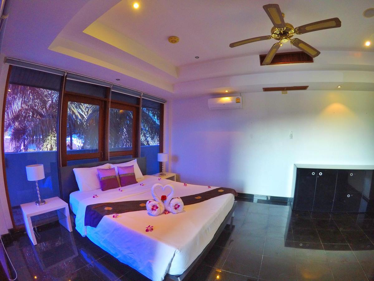 Pousada Happy Holidays Luxury Pool