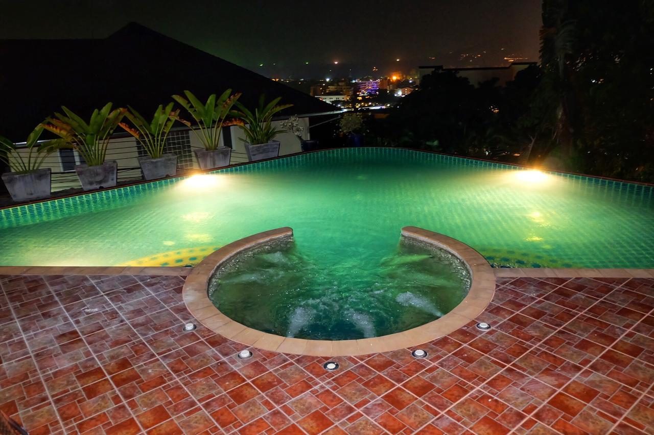 Pousada Happy Holidays Luxury Pool Patong